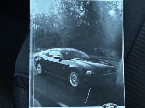 Used 2014 Ford Mustang Coupe image 25