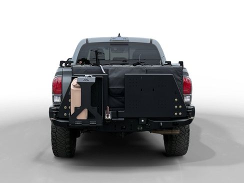 Used 2021 Toyota Tacoma TRD Off-Road image 4