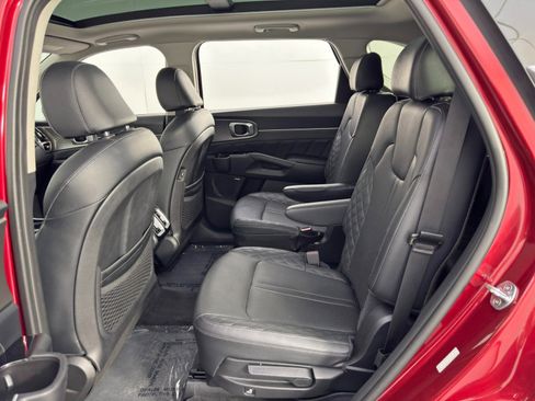 Used 2021 Kia Sorento SX image 39