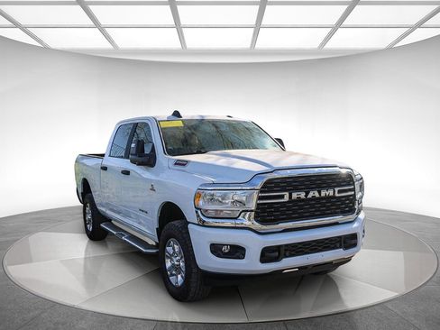 Used 2023 RAM 2500 Big Horn w/ Level 1 Equipment Group image 4