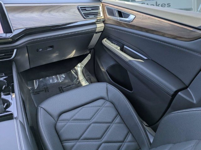 New 2026 Volkswagen Atlas SE FWD image 18