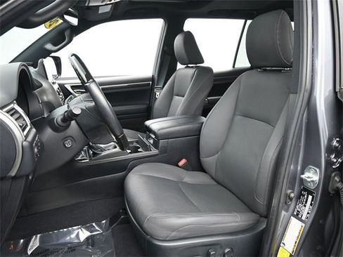 Certified 2023 Lexus GX 460 Premium w/ Premium Plus Package image 14