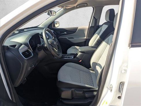 Used 2022 Chevrolet Equinox LS image 10