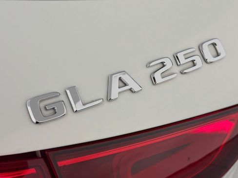 Certified 2023 Mercedes-Benz GLA 250 image 9