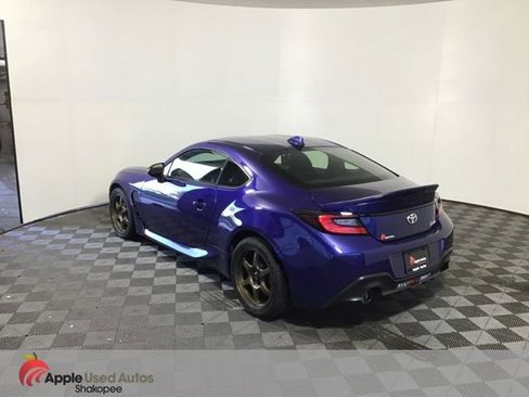 Used 2023 Toyota GR86 w/ ALL Weather Mat Package (TMS) image 4