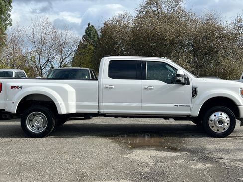 Used 2022 Ford F450 Lariat w/ Lariat Ultimate Package image 3