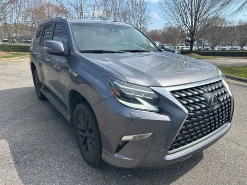 Used 2021 Lexus GX 460 Premium w/ Premium Package image 3