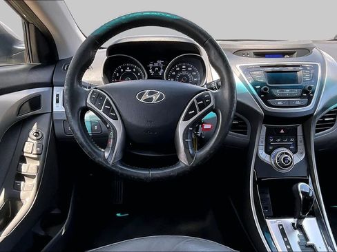 Used 2013 Hyundai Elantra Limited FWD image 5