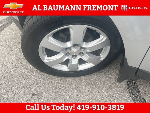 Used 2017 Chevrolet Traverse LT w/ Style and Technology Package FWD image 27