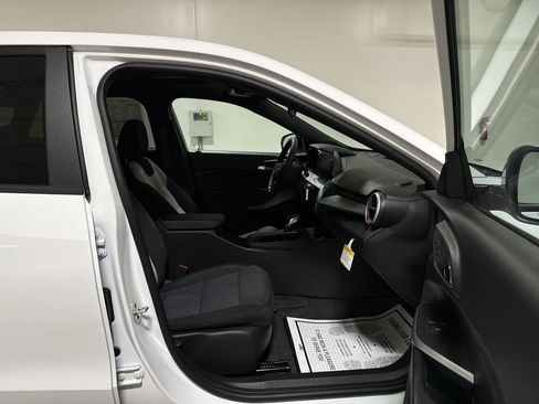 New 2026 Chevrolet Trax RS w/ Sunroof Package image 22