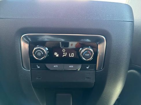 New 2026 Chevrolet Tahoe High Country AWD/4WD image 28