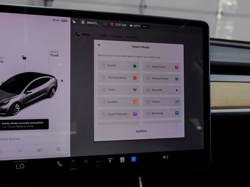Used 2018 Tesla Model 3 Mid Range image 32