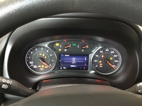 Used 2024 GMC Terrain SLE w/ Driver Convenience Package FWD image 22