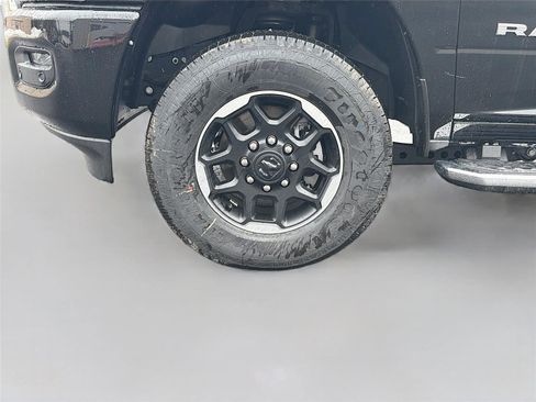 New 2026 RAM 3500 Laramie w/ Towing Technology Group AWD/4WD image 32