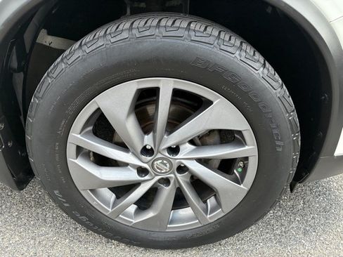 Used 2016 Nissan Rogue SL w/ SL Premium Package AWD/4WD image 22