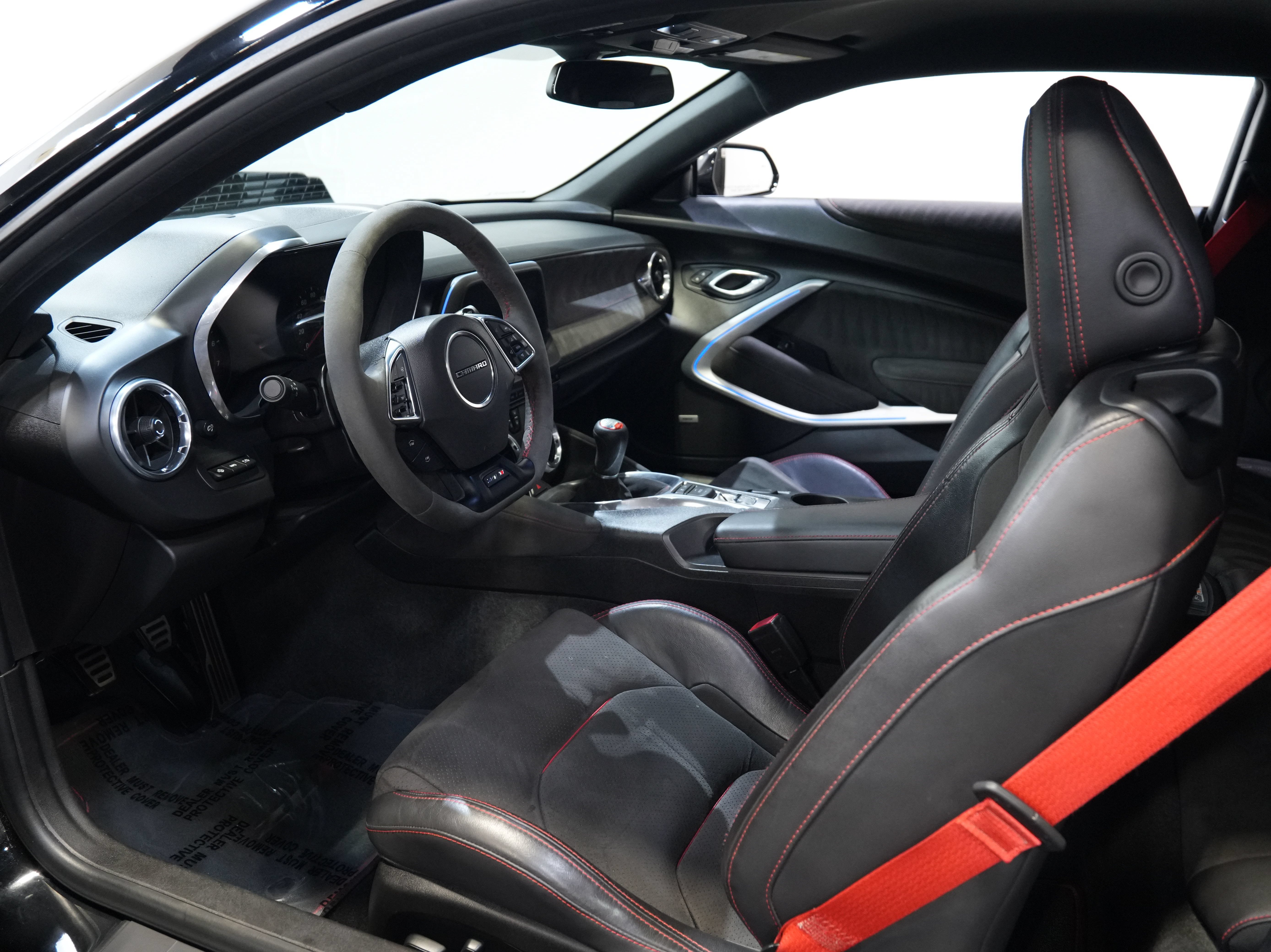 Used 2018 Chevrolet Camaro ZL1 RWD image 28