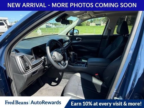 Used 2025 Kia Sorento S w/ Panoramic Sunroof Package AWD/4WD image 10