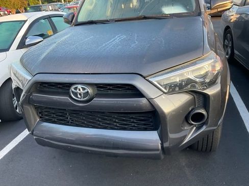 Used 2019 Toyota 4Runner SR5 Premium RWD image 13