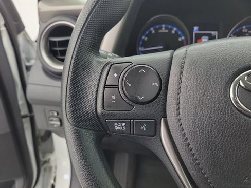 Used 2018 Toyota RAV4 LE AWD/4WD image 23