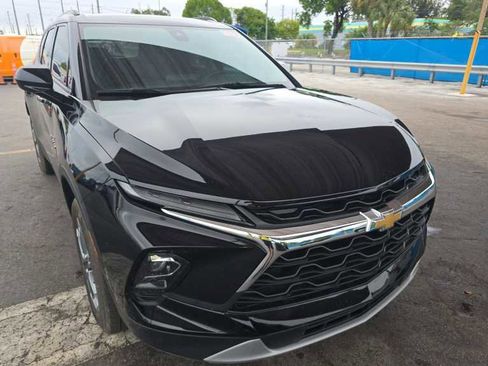 Used 2024 Chevrolet Blazer LT w/ Convenience Package AWD/4WD image 2