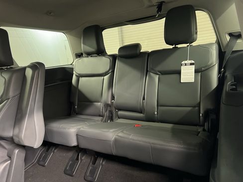 New 2026 Ford Expedition Active image 29