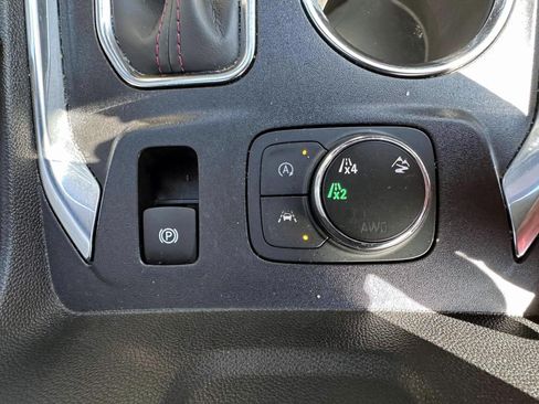 Used 2023 Chevrolet Traverse RS AWD/4WD image 26