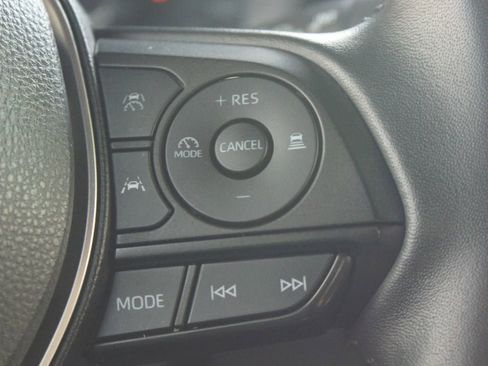 Used 2024 Toyota Corolla SE image 9