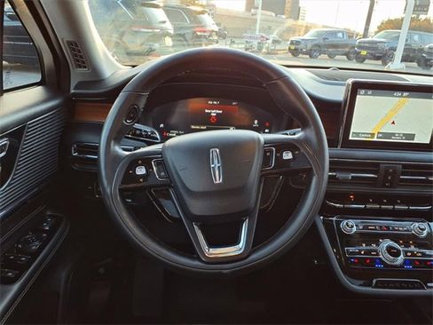 Certified 2022 Lincoln Corsair Reserve w/ Elements Package image 11