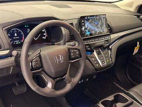 New 2026 Honda Odyssey Elite image 22