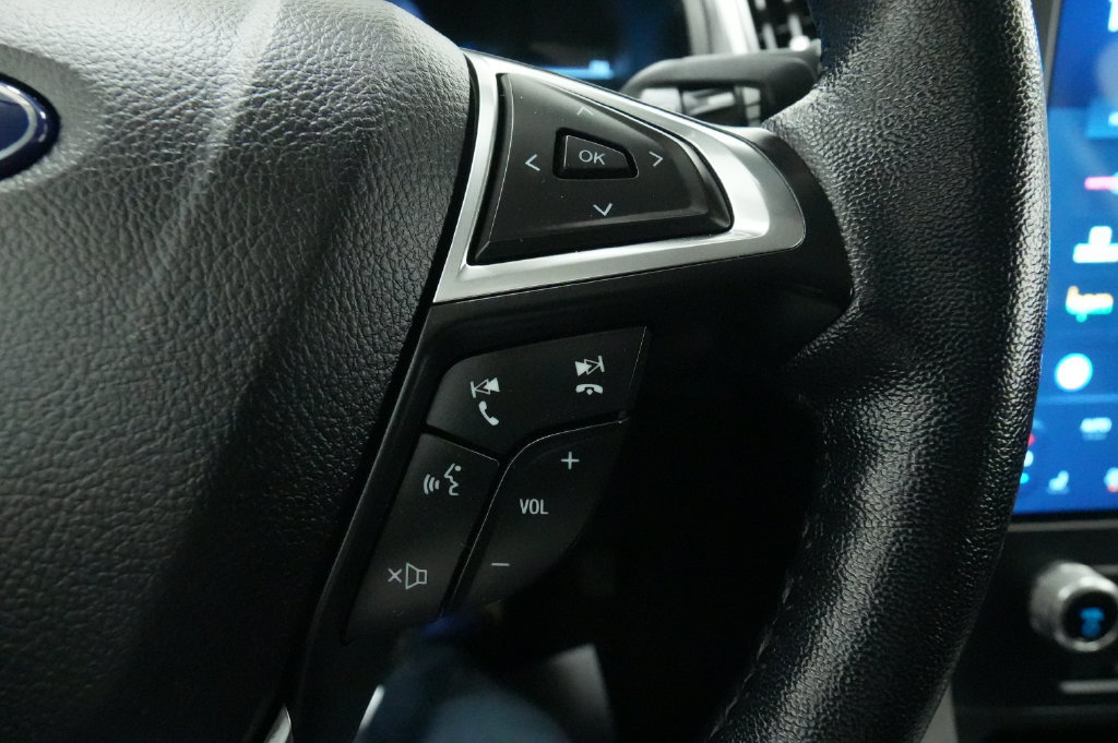 Used 2023 Ford Edge SEL AWD/4WD image 35