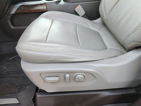 Used 2020 GMC Sierra 1500 SLT image 21