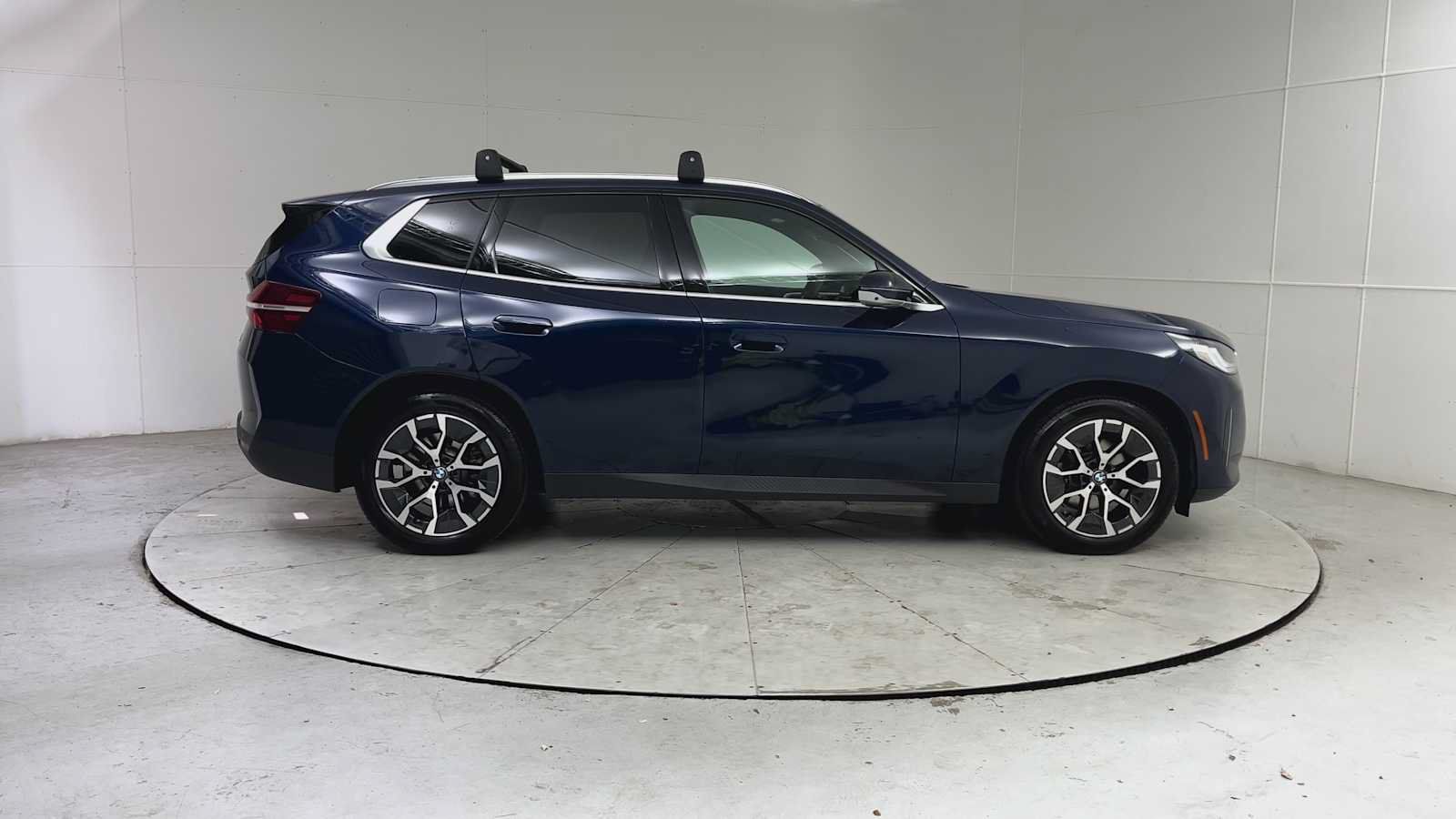 Used 2026 BMW X3 xDrive30i w/ Premium Package AWD/4WD image 9