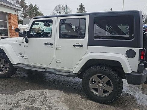 Used 2013 Jeep Wrangler Unlimited Sport image 6