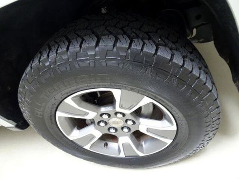 Used 2016 Chevrolet Colorado Z71 image 9