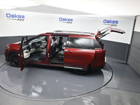 Certified 2024 Kia Carnival SX Prestige image 61