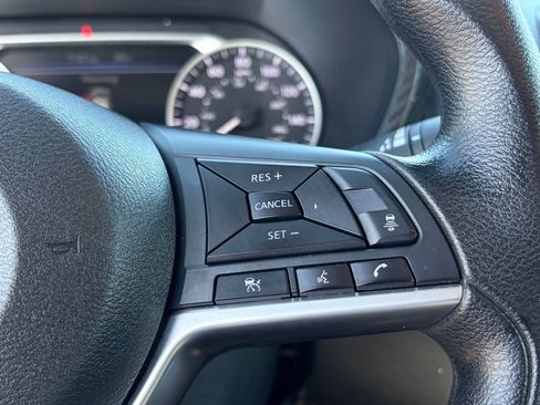 Used 2024 Nissan Sentra SV FWD image 12