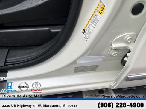 Used 2014 GMC Sierra 1500 SLT AWD/4WD image 14