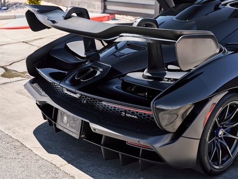 Used 2019 McLaren Senna RWD image 29