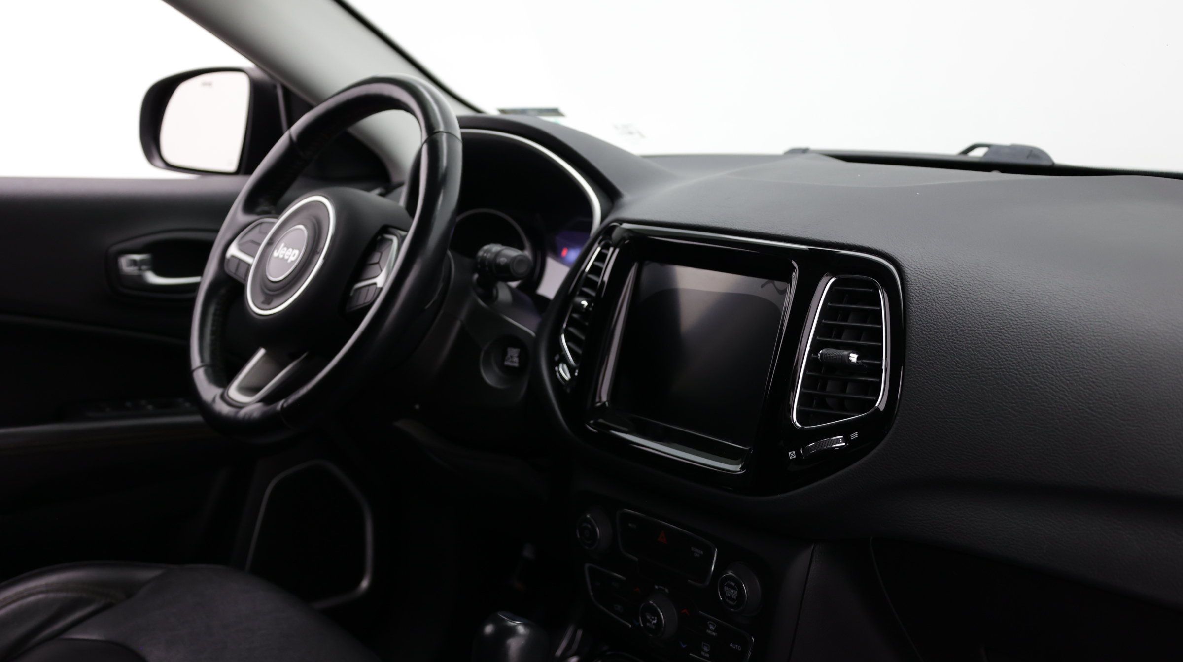 Used 2020 Jeep Compass Limited FWD image 38