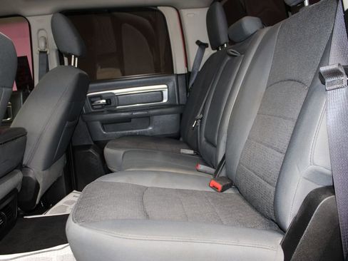 Used 2017 RAM 1500 Big Horn RWD image 24