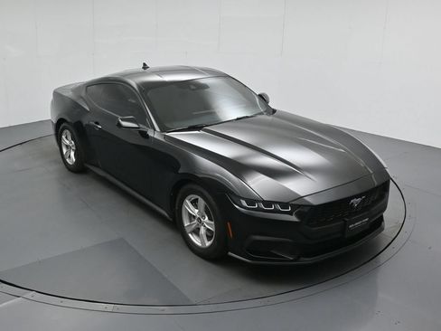 Used 2024 Ford Mustang Coupe RWD image 30