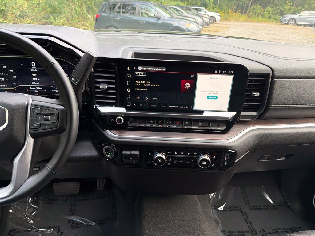 Used 2025 GMC Sierra 1500 SLT AWD/4WD image 11