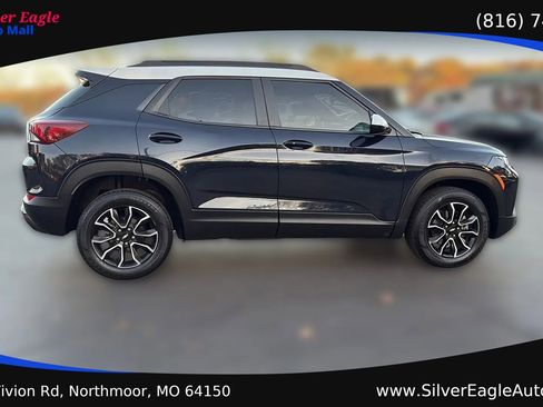 Used 2021 Chevrolet TrailBlazer ACTIV w/ Technology Package AWD/4WD image 6