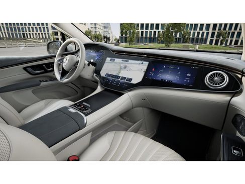 Used 2023 Mercedes-Benz EQS 580 4MATIC SUV image 7