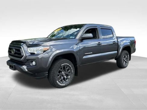 Used 2020 Toyota Tacoma SR5 AWD/4WD image 1