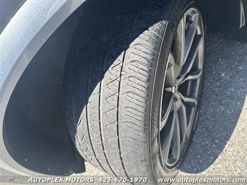 Used 2016 Volvo XC90 T6 Momentum w/ Momentum Plus Package image 39