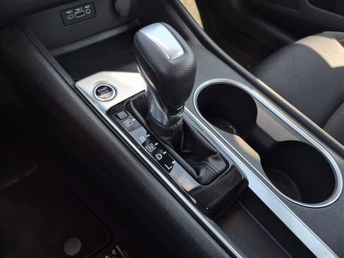 Used 2022 Nissan Altima 2.5 SV image 36