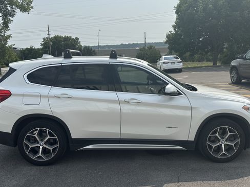 Used 2017 BMW X1 xDrive28i AWD/4WD image 11