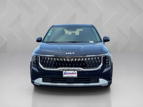 New 2026 Kia Carnival image 2