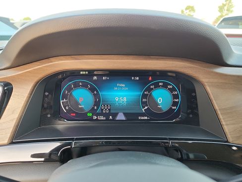 Used 2024 Volkswagen Atlas SE FWD image 17